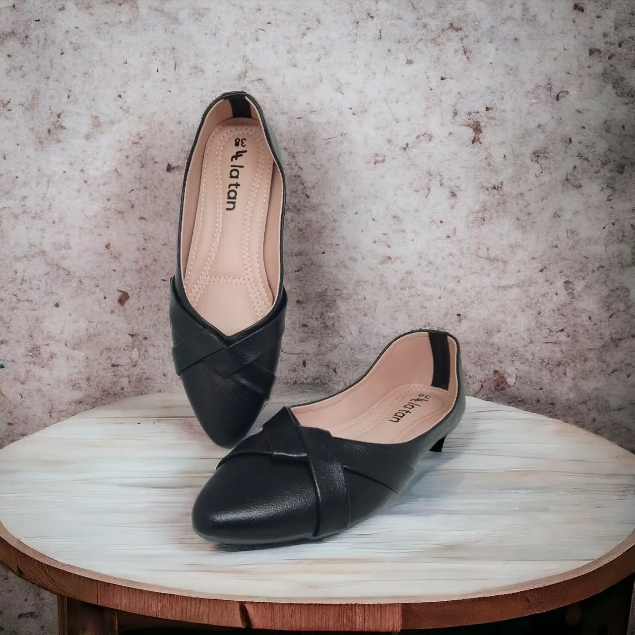 Model 2 Women Flats || Color – Black || Quality – Premium